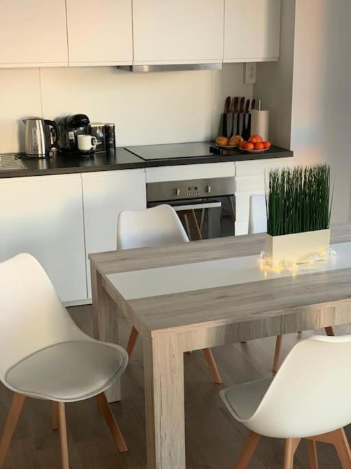 Pourquoi Notre T3 Avec Parking Est Pour Vous ? Apartment Lille Exterior foto